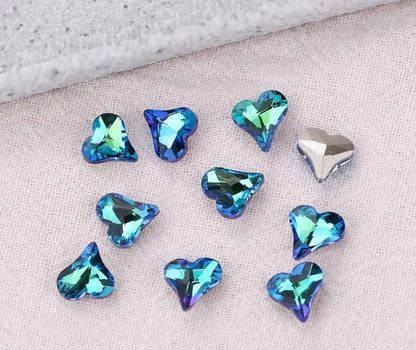 Small Pointed Back Heart Charms